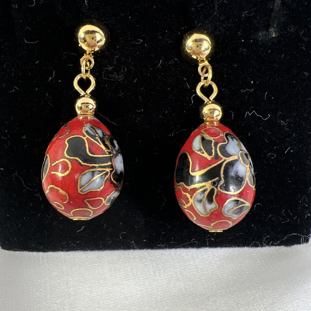 Vintage Avon Red Floral Egg Shaped Dangle Gold Tone Pierced Earrings - Picture 2 of 3